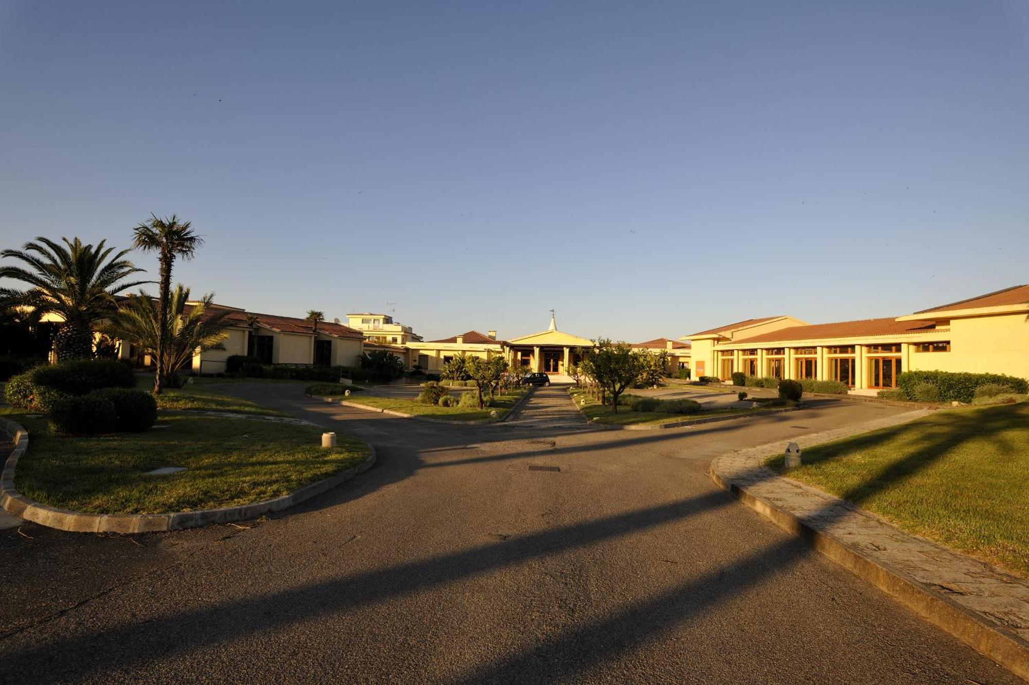 מרינה די פיסטיצ'י Argonauti Greenblu Resort מראה חיצוני תמונה